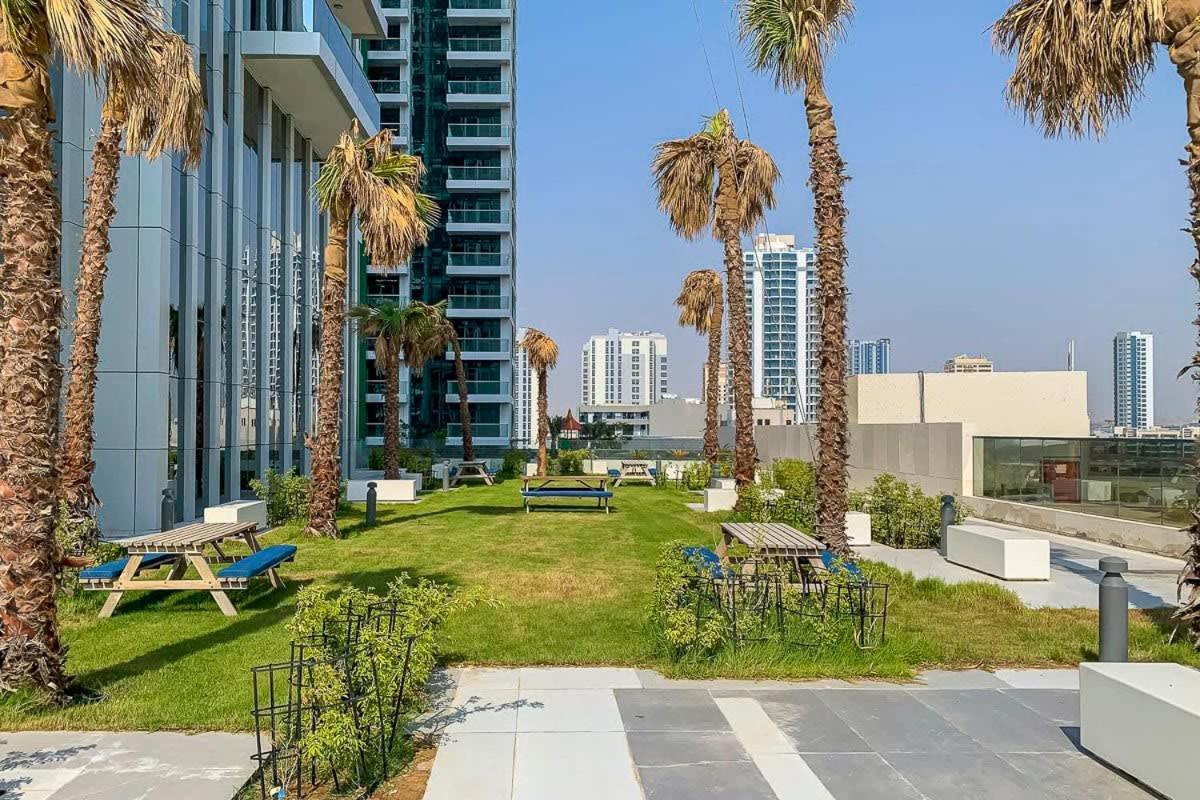 Frank Porter - Regina Tower Dubai Exterior foto